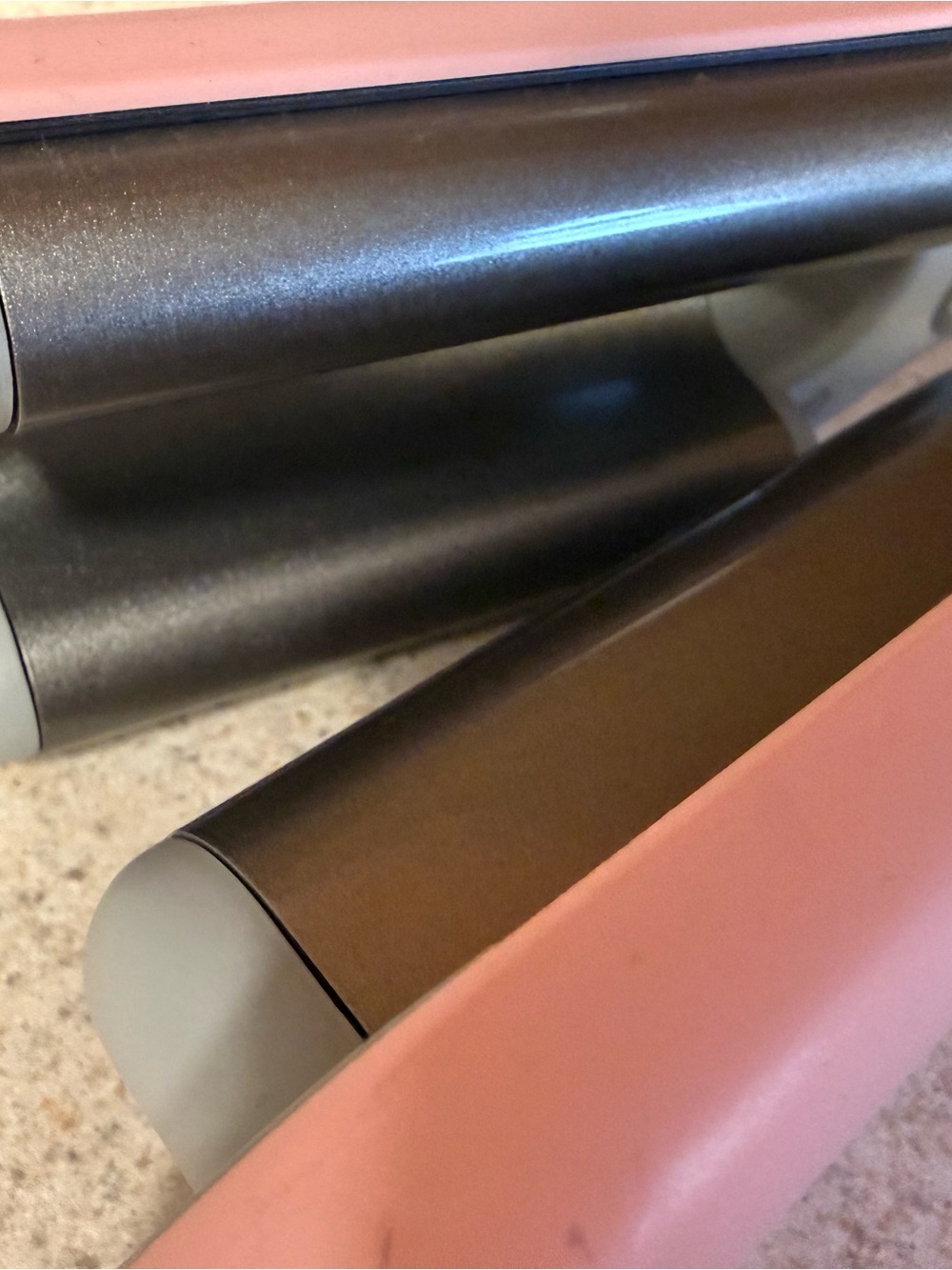 Tymo Pink Heated Hair Waver – Gentle Styling - Picture 2 of 4